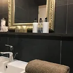 Charmehotel Kruishof 酒店 奥斯滕德