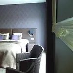 Charmehotel Kruishof 3* 奥斯滕德