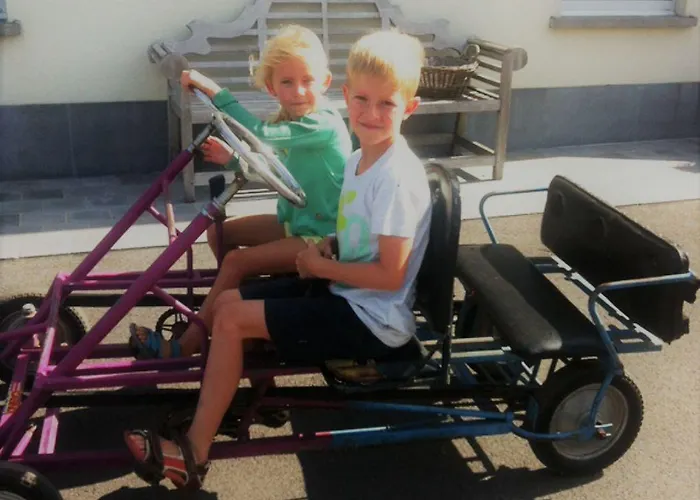 Charmehotel Kruishof فندق أوستيند