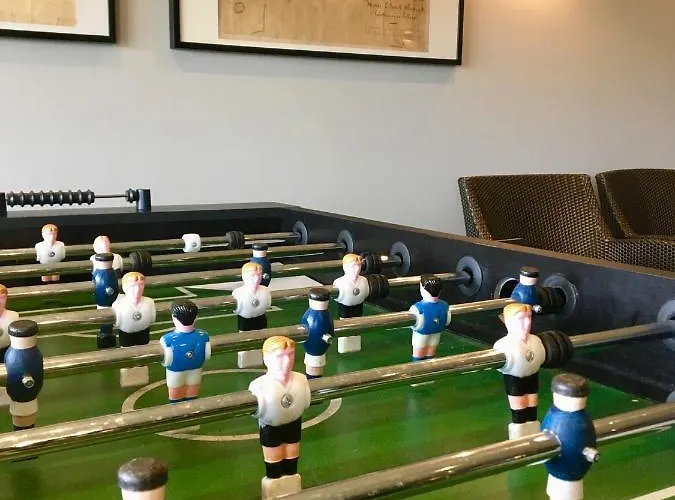 Charmehotel Kruishof 3* أوستيند